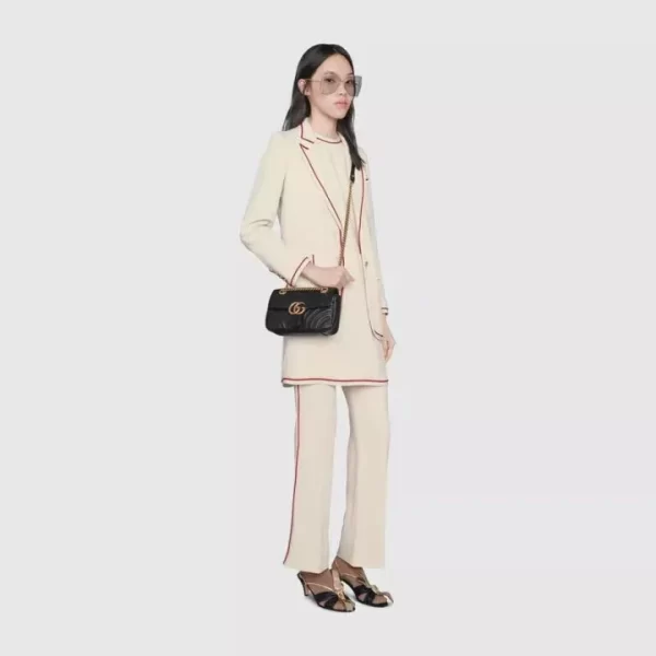 35102fc9163e44fca2e19a0c99bb136a_720x