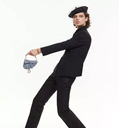 b8acdea2a55446808d3e13fd80c4c4ee_540x b8acdea2a55446808d3e13fd80c4c4ee_540x