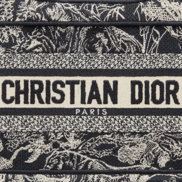 c2b49ae207054e278ee520e8a2ba1df6_720x