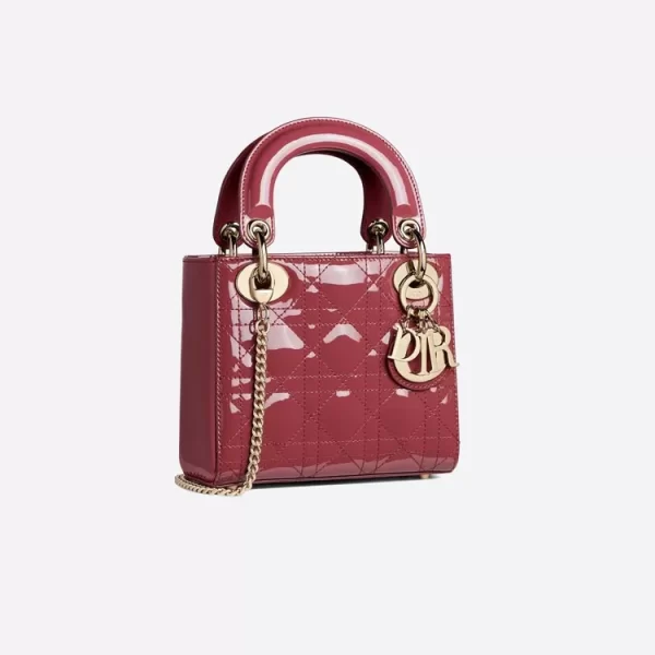 d39a450770be4dc5a5b3264024434e30