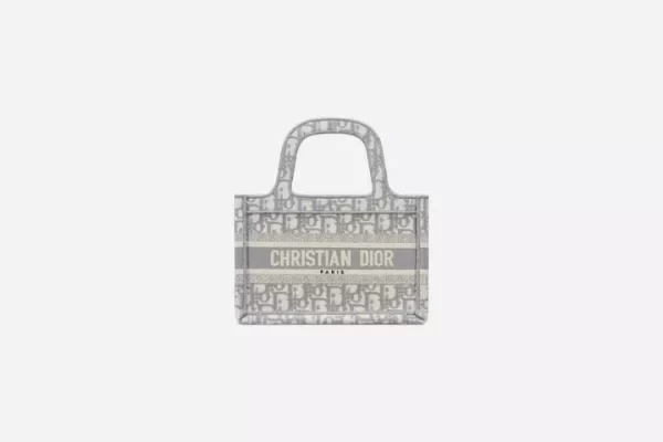 dfb7474e652a4a5784a4e5e036c5d34f_900x