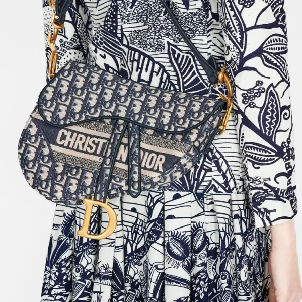 fc174f5165fb49ac964a23b0c385eea1