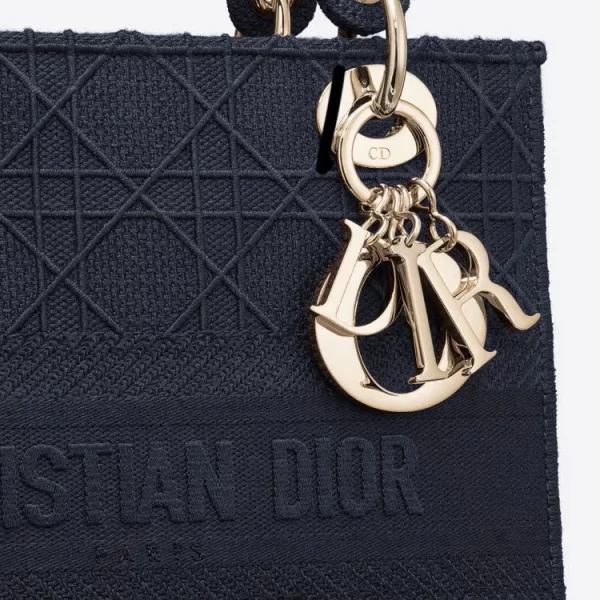 fd412b3398564ccab4270f1a1301ce0e